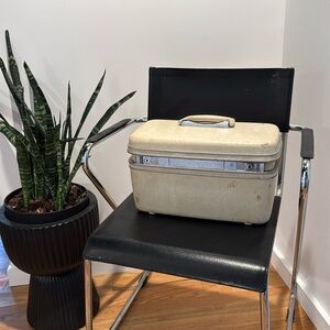 Samsonite Vintage White Travel Case - Good Condition
